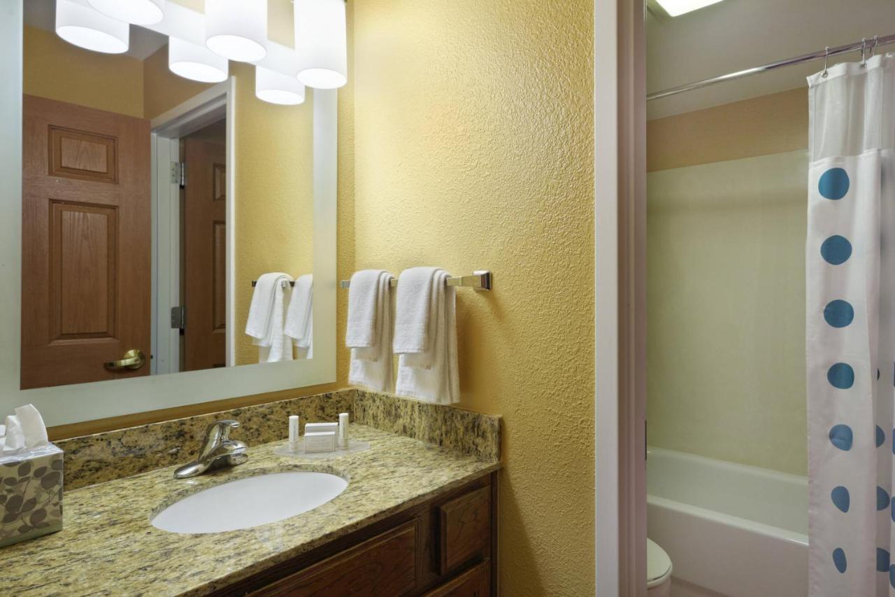 Mainstay Suites Tampa Moffitt-Usf Temple Terrace Buitenkant foto