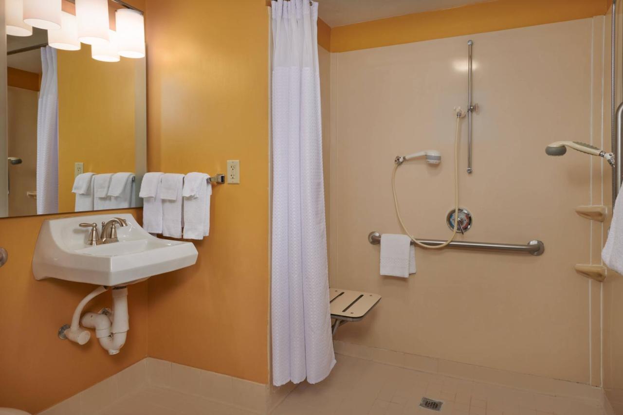 Mainstay Suites Tampa Moffitt-Usf Temple Terrace Buitenkant foto